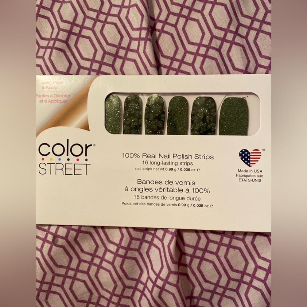 ColorStreet NailPolish Strips “Shamrockin’ and Rollin’”